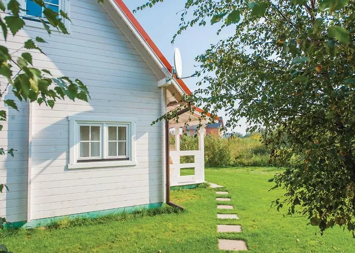 Semesterbostad 1 Bedroom Amazing In