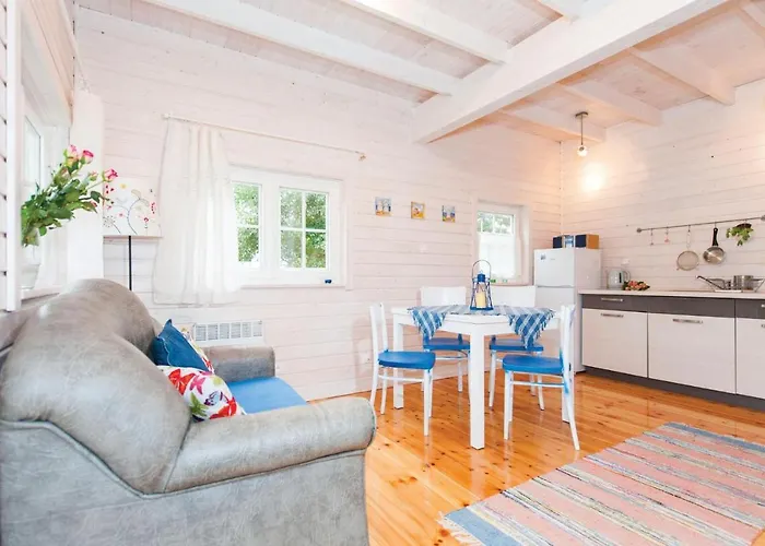 Semesterbostad 1 Bedroom Amazing In Ustka